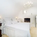 Santa Marina In Corte Cataldi 住宿加早餐酒店 3*