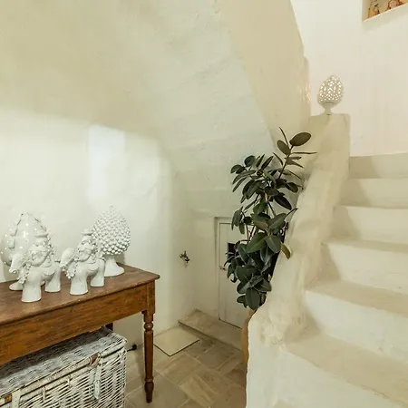 Santa Marina In Corte Cataldi Bed & Breakfast *