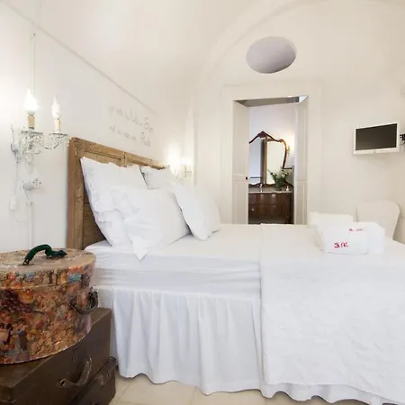 B&B Santa Marina In Corte Cataldi 3*