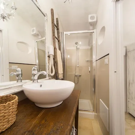 B&B Santa Marina In Corte Cataldi